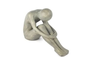 Gri Oturan İnsan Figürü 55x23x38cm