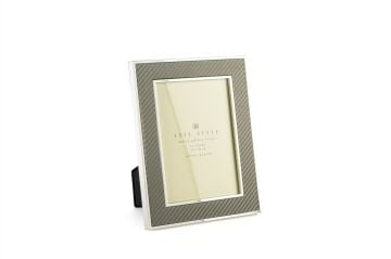 Silver Kenarlı Gri Kumaş Çerçeve 13x18cm